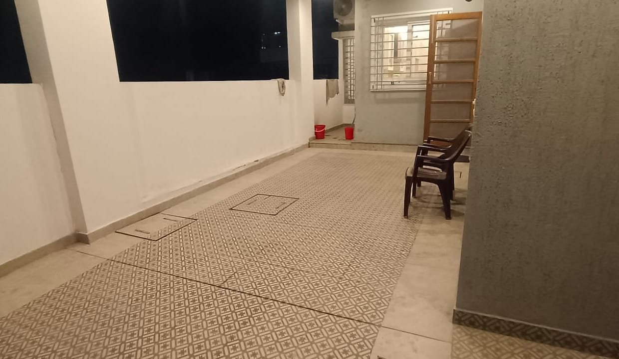 WhatsApp Image 2024-04-17 at 22.34.56 (2)