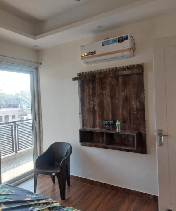 WhatsApp Image 2024-03-06 at 12.32.58 PM (1)