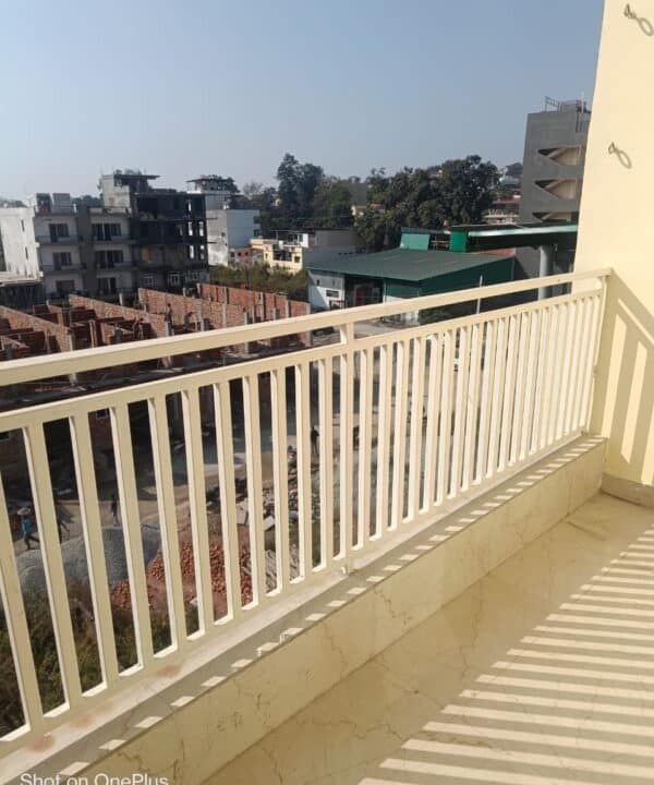 WhatsApp Image 2024-04-10 at 21.08.30 (1)